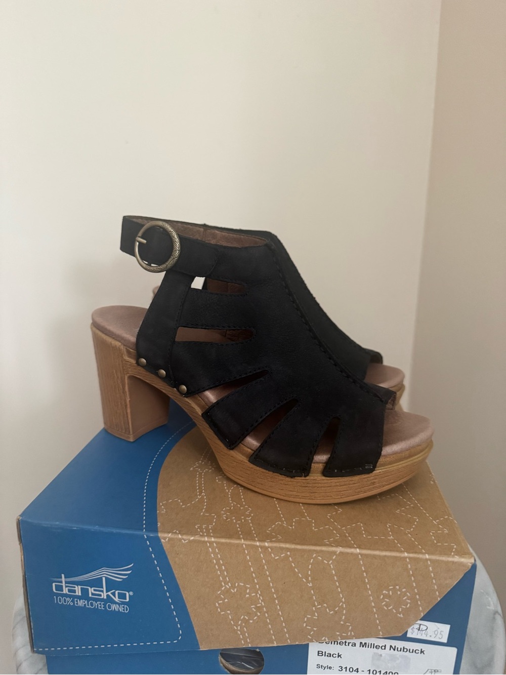 Dansko Demetra Black Nubuck Leather Cutout Peep Toe Heel Sandals Women’s EU 37 - Picture 2 of 9